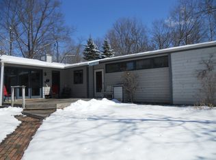 28415 N High View Rd, McHenry, IL 60051