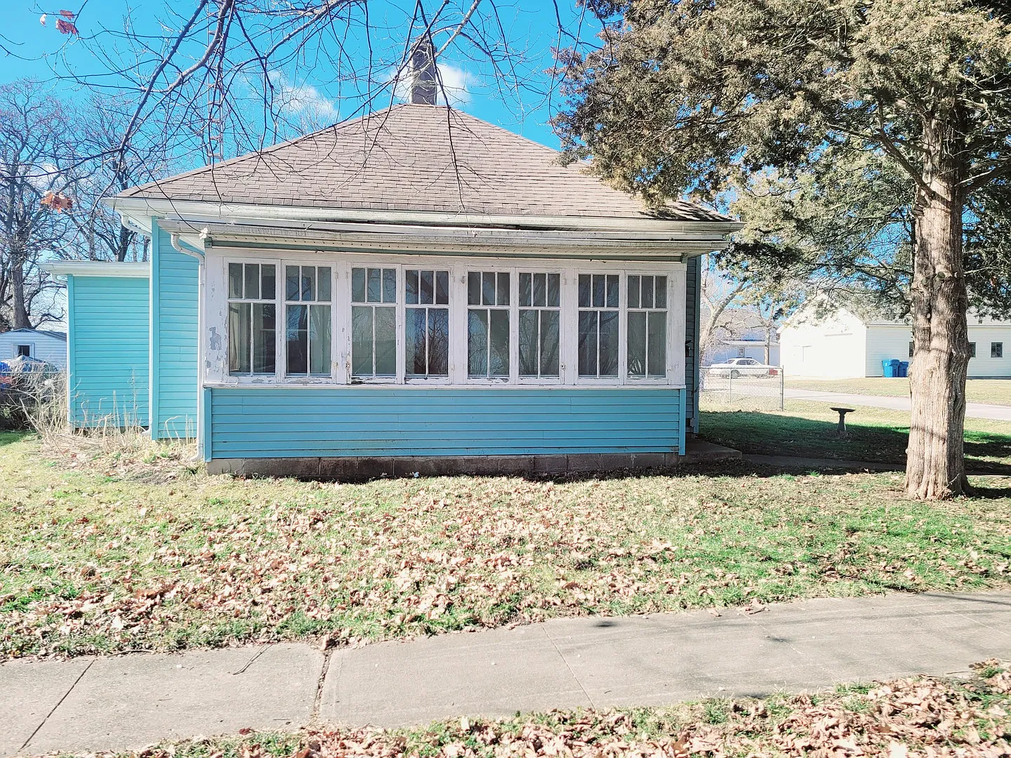 301 S Main St photo 1