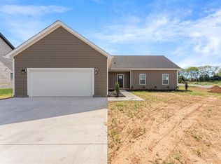 8704 Stuart Farm Ave, Bowling Green, KY 42104
