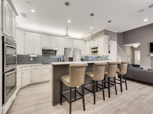 17060 Upper Bay Rd, Addison, TX 75001