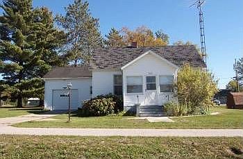 1st image of 3035 Kneeland St
