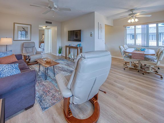 4th image of 3000 Lake Osborne Drive #206