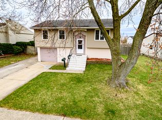 311 Emery Ave, Romeoville, IL 60446