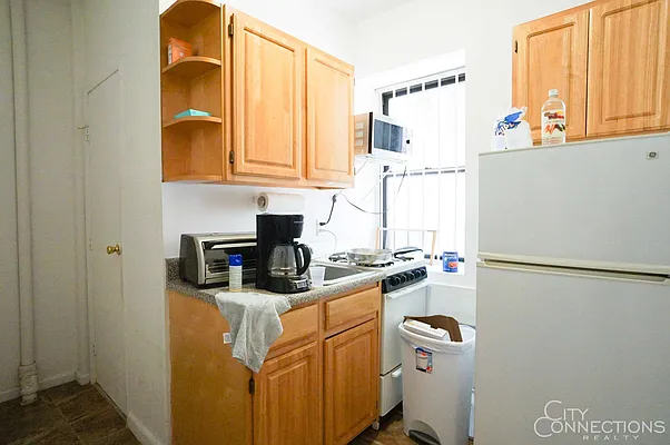 Rented by City Connections Realty | media 51