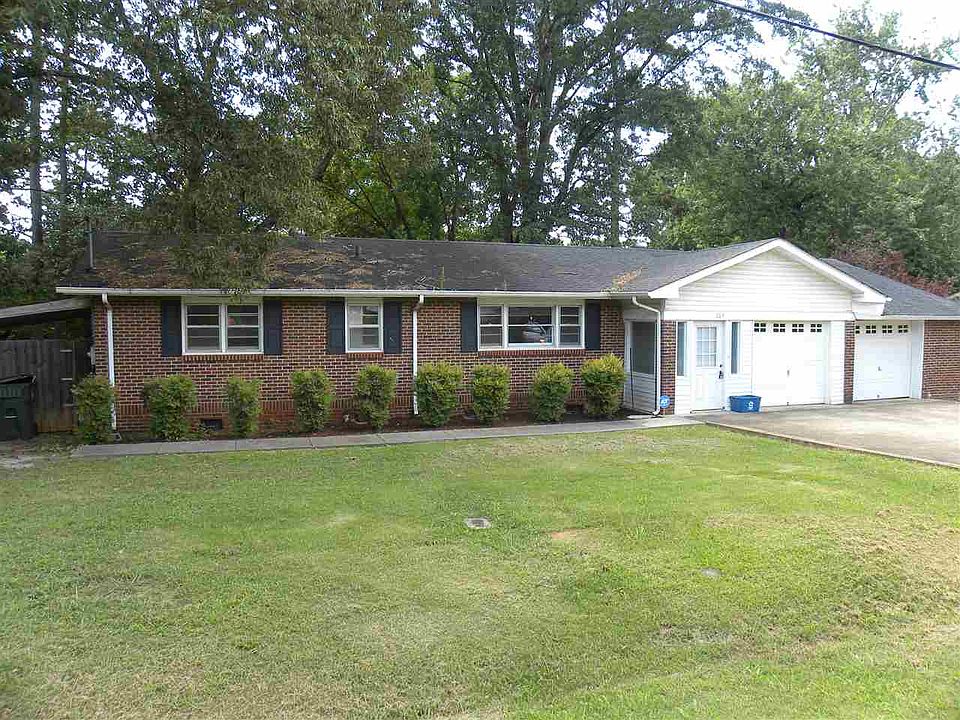 2nd image of 703 Ambrose Dr