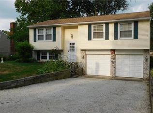 1049 Verona Dr, Kent, OH 44240