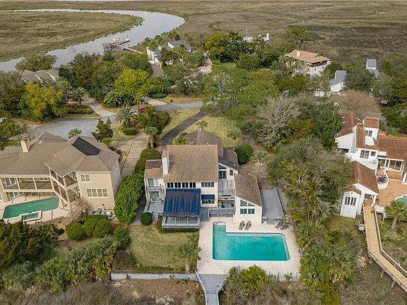 4th image of 10 Dunbar Creek Pt