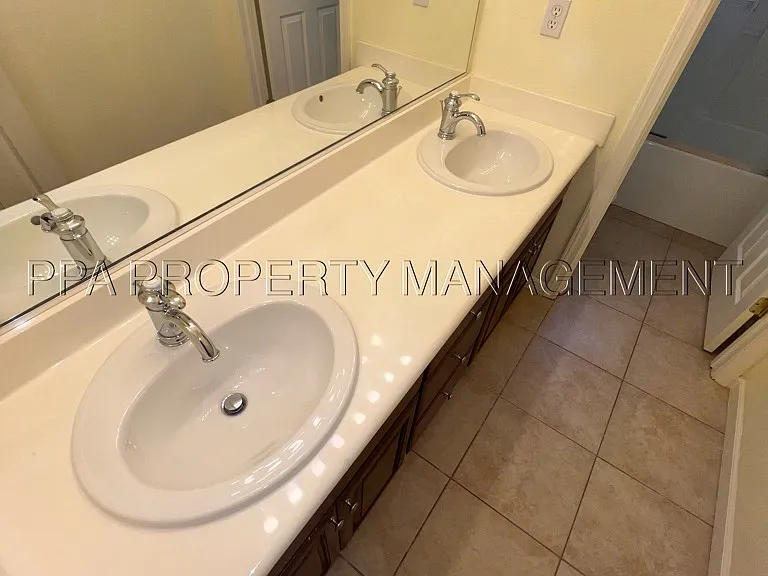 132 Shea Ct — Photo 27