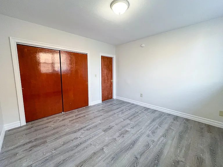 322 Hudson St / Luca Investments LLC — Photo 28