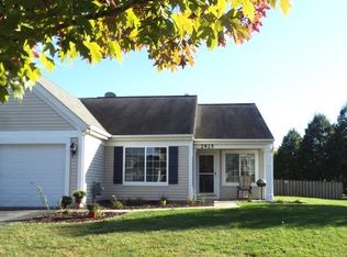 2925 Meadowview Ln, Montgomery, IL 60538