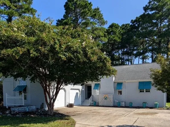 6105 Pelican Drive, New Bern, NC 28560