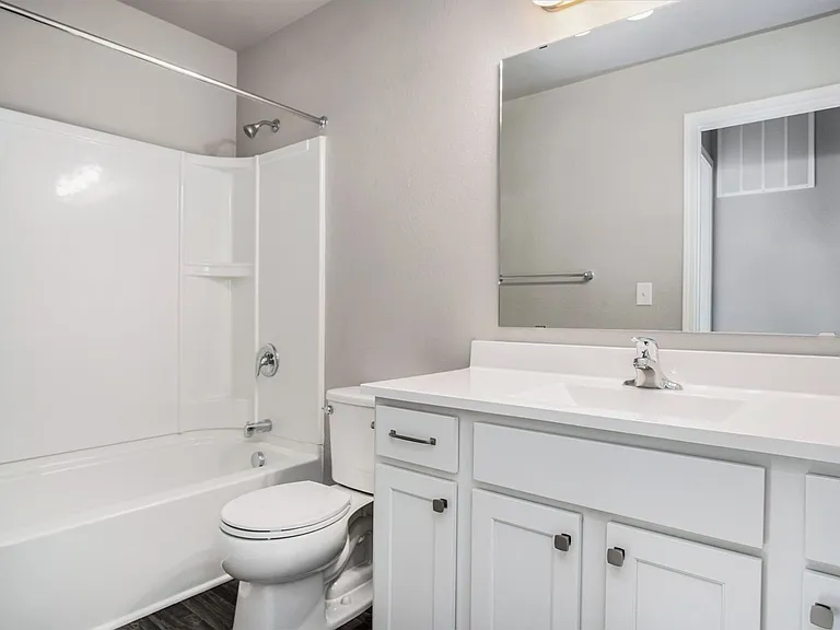 611 W Marion St #8 — Photo 20