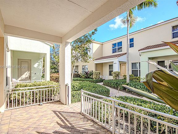 3rd image of 1430 NW 48th Dr