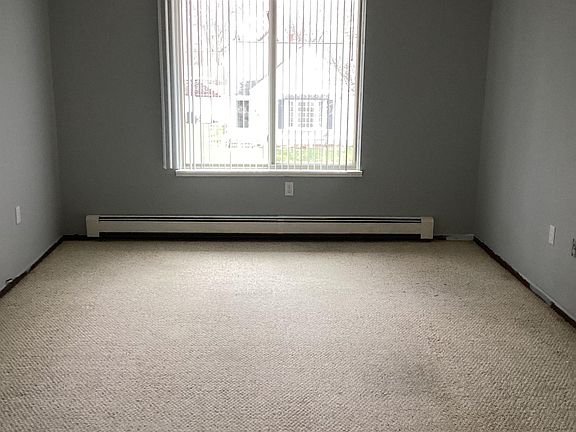 3rd image of 225 N Elizabeth St #6E