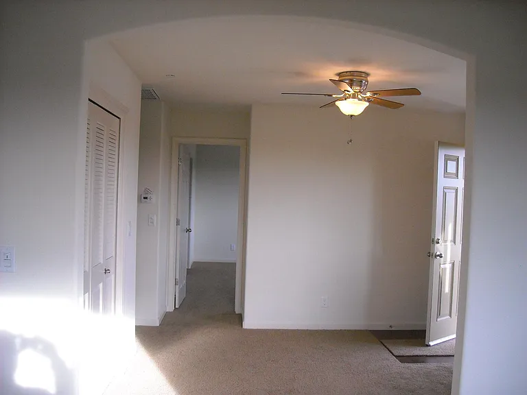 Entrance / exit, living rm, laundry area