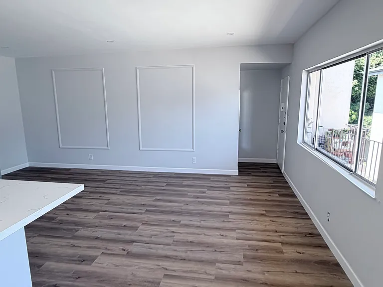 1223 N Kingsley Dr #7 — Photo 15