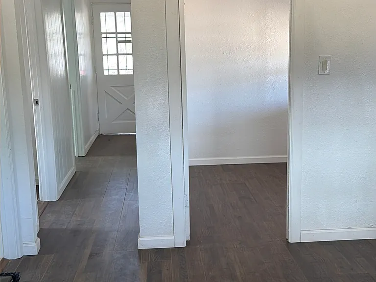241 S California St — Photo 25