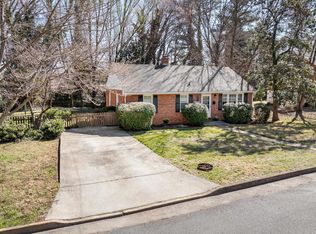 1216 Sherwood Rd, Charlottesville, VA 22903