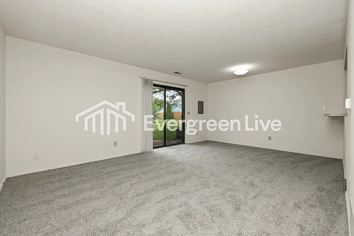 6540 Rolling Glen Dr — Photo 5