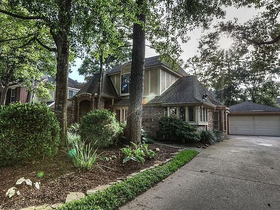 3rd image of 12506 Oak Park Dr