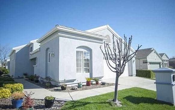 1st image of 1511 Carlton Way