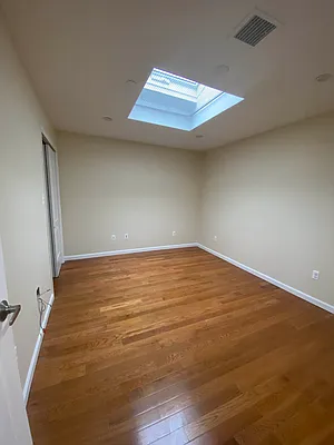 Rented by Brooklyn Real Inc | media 16