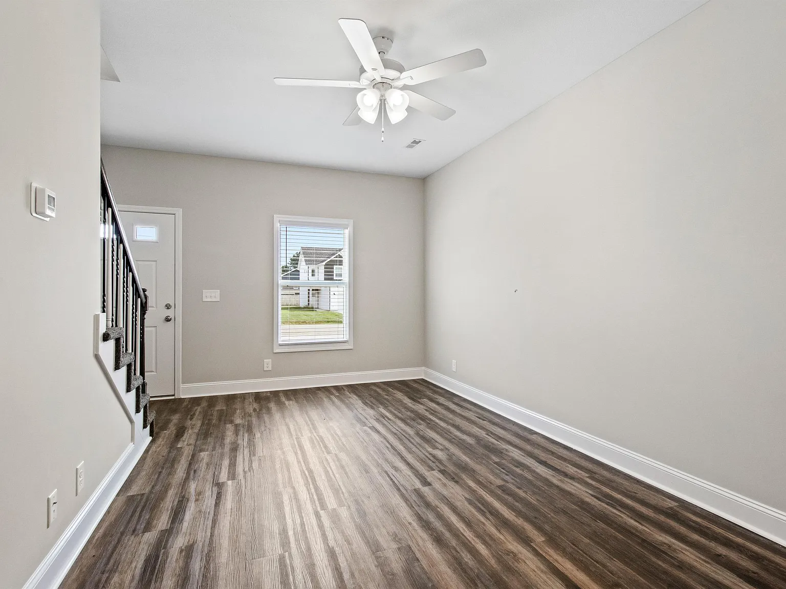 215 Notgrass Rd — Photo 3