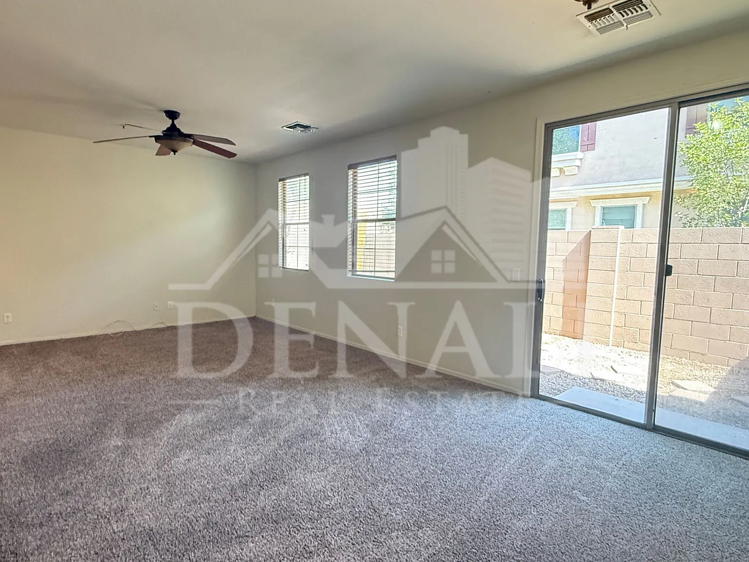 3 bed, 2.5 bath, 1448 sqft, $1,650 — Photo 4