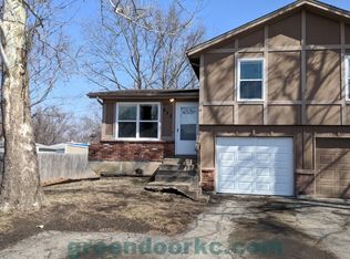 922 N Jan Mar St, Olathe, KS 66061