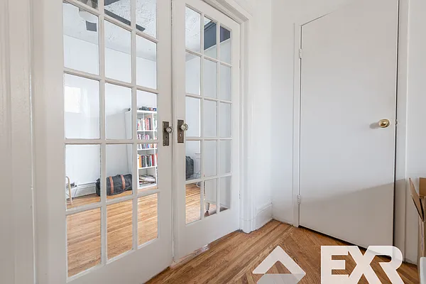 Rented by EXR | media 3