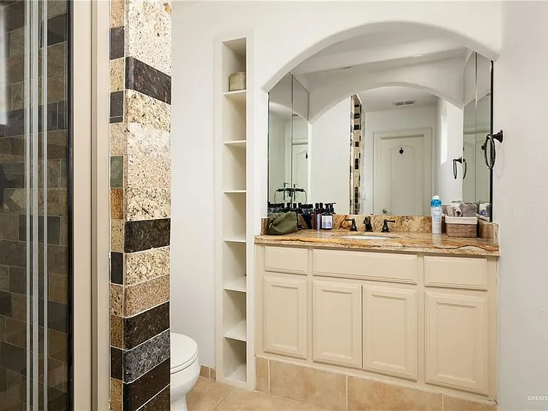 3301 Santa Olivia St — Photo 22