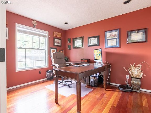 5th image of 5929 SE Eastbrook Dr