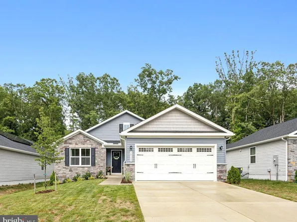 18199 Cornerstone Dr, Ruther Glen, VA 22546