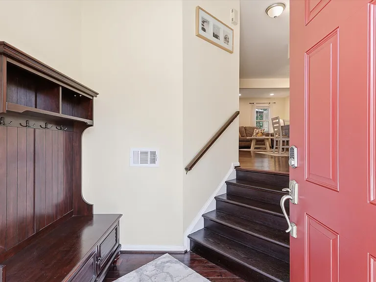 46645 Brownwood Sq — Photo 5