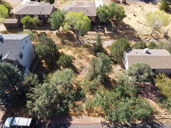 4th image of 95 Ironwood St
