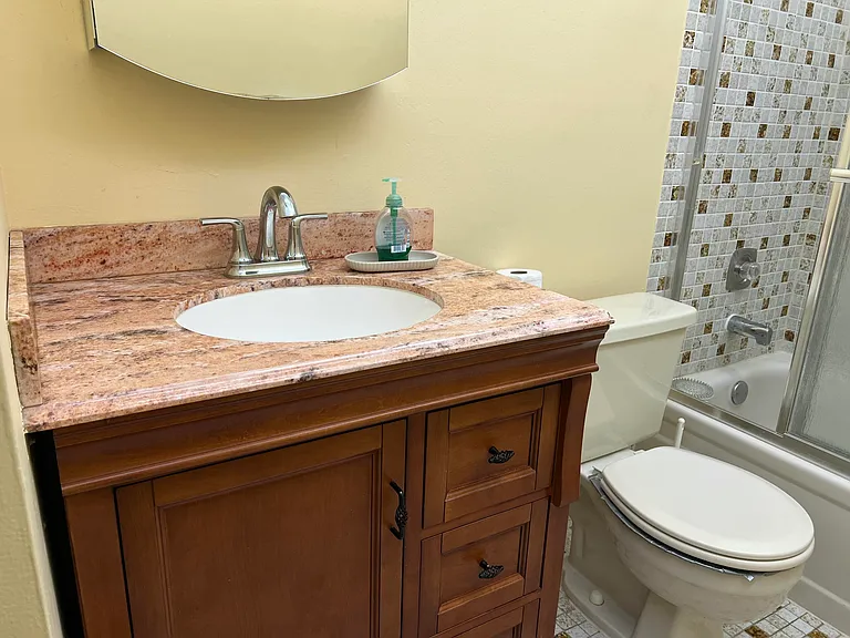 5220 Las Verdes Cir #101 — Photo 16