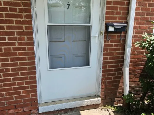4935 Caroline Dr APT 7, Warrensville Heights, OH 44128