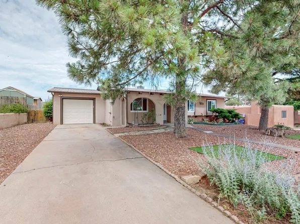 2408 Avenida De Las Estrellas, Santa Fe, NM 87507