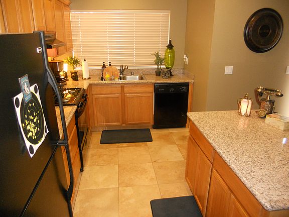 3rd image of 3064 Courtside Dr #B