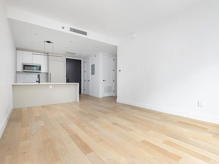 37-34 33rd St #3D — Photo 5