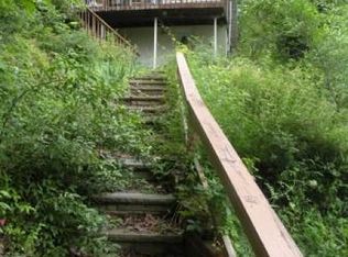 1 Orchard Dr, Vernon, NJ 07462