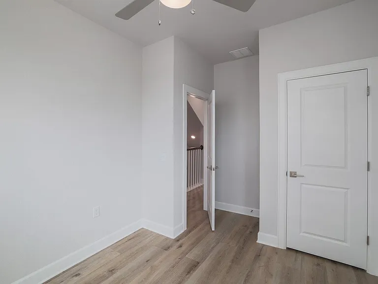 4207 Taniguchi St — Photo 17