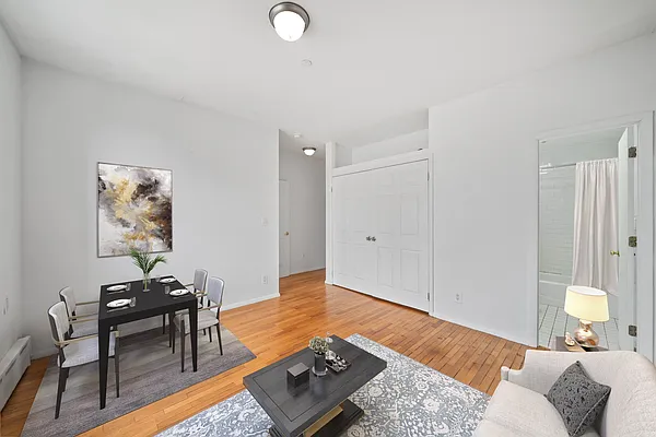 Rented by Vector New York, LLC | media 12