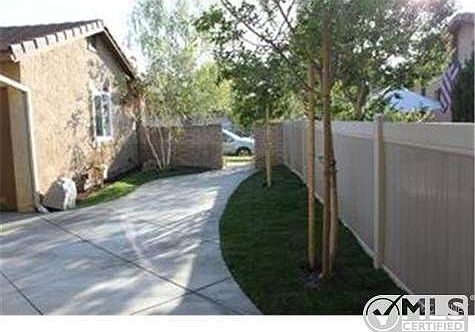 3rd image of 25624 Alicante Dr