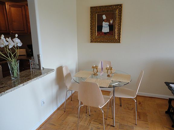 4th image of 6001 Arlington Blvd APT 613