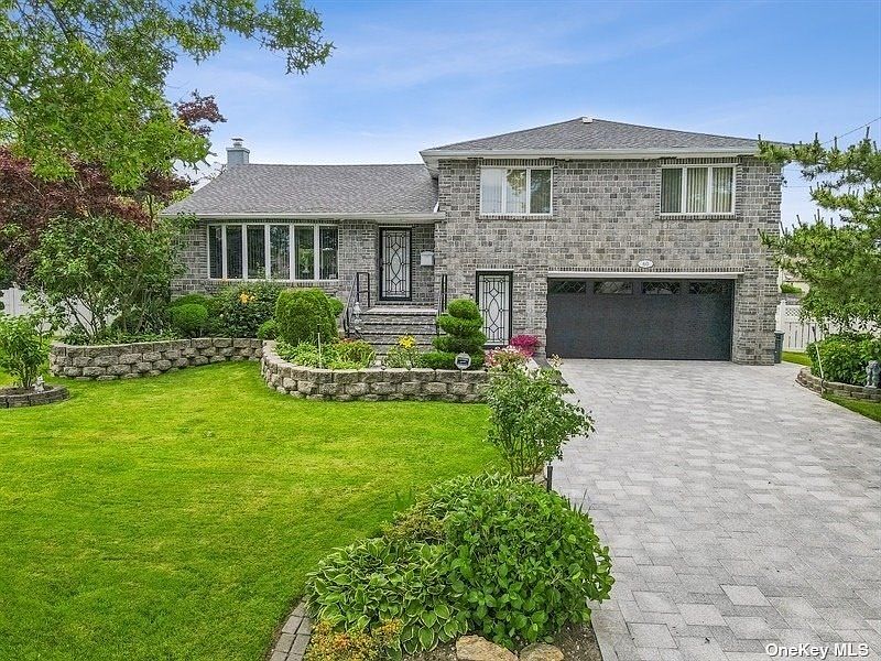 1st image of 60 Cambridge Ct
