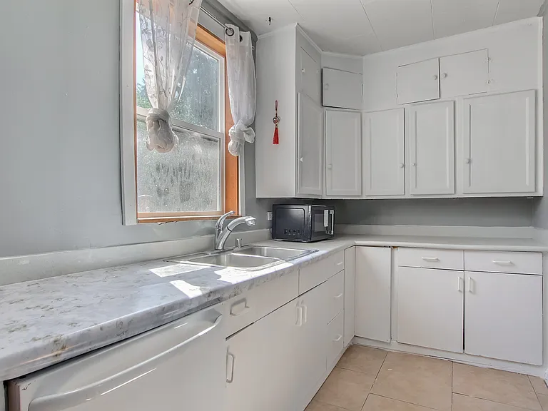5411 S Warner St — Photo 9