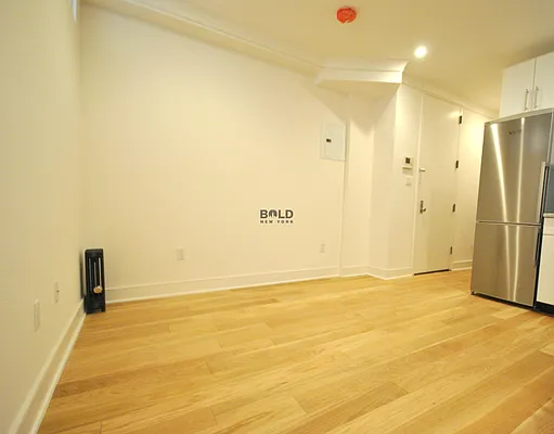 Rented by Bold New York | media 29