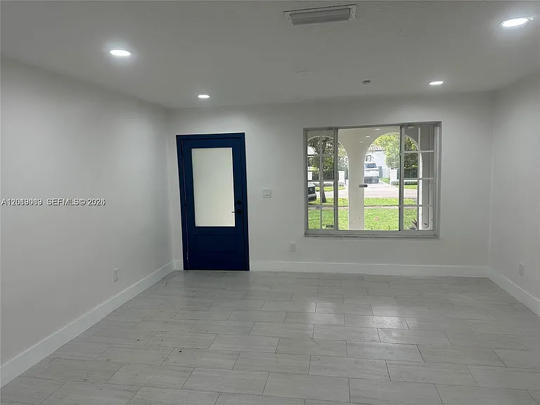 517 Navarre Ave #517 — Photo 7