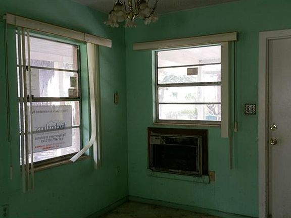 5th image of 1634 24th St